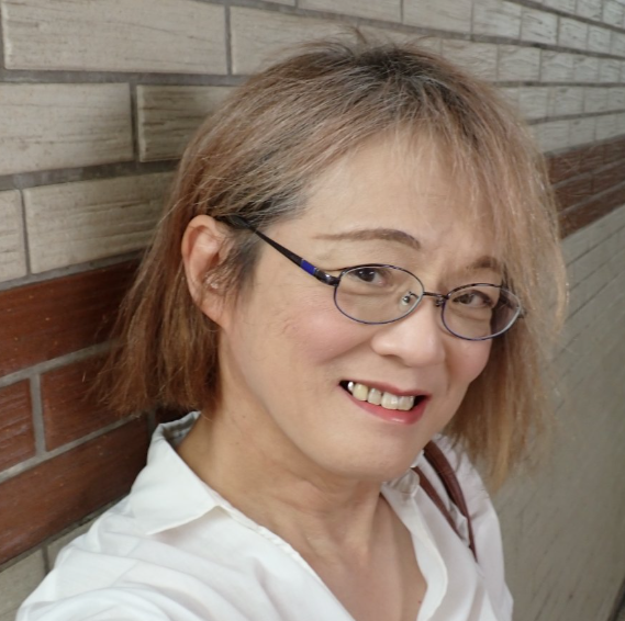 ほっこり声価隊メンバー よしのさん