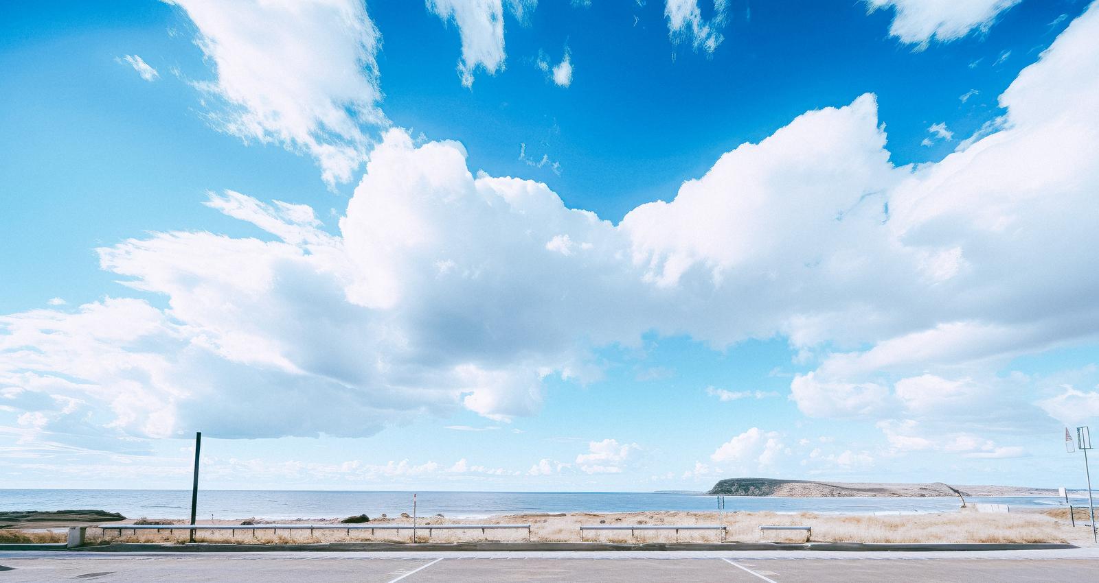 朝の浜辺
